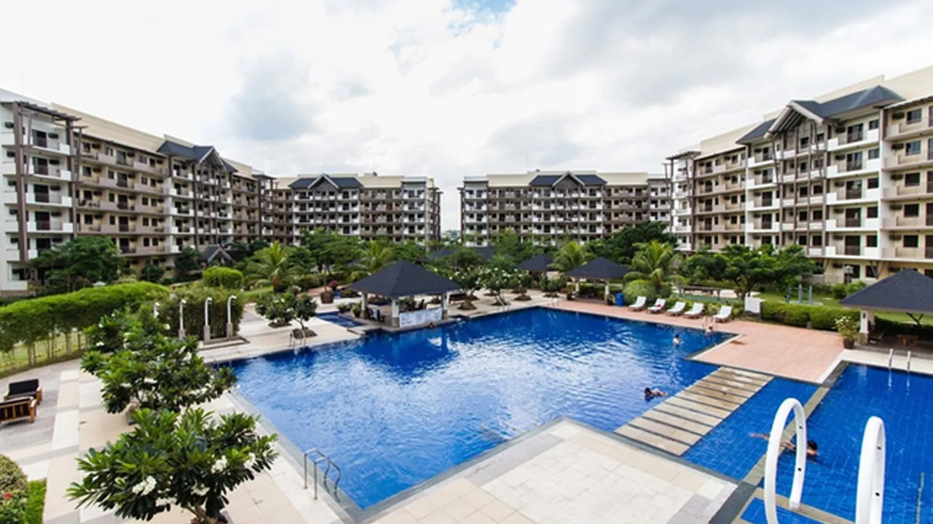 Condo At Arista Place Paranaque City Philippines