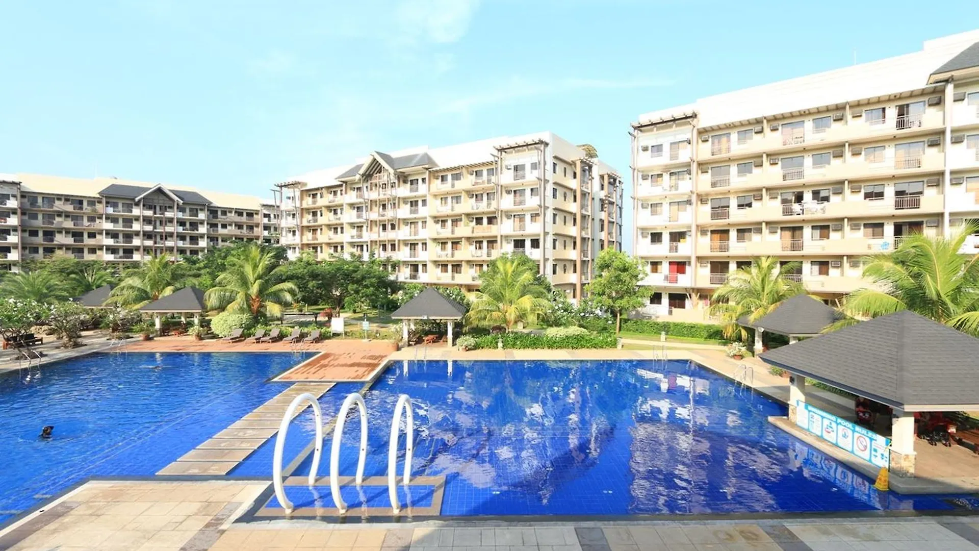 Condo At Arista Place Paranaque City 3*,  Philippines