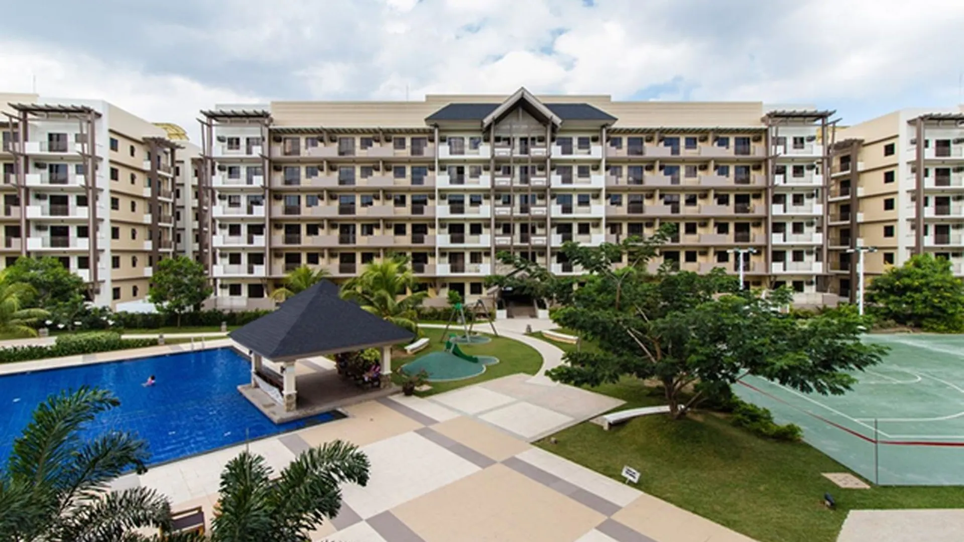 Condo At Arista Place Paranaque City 3*,