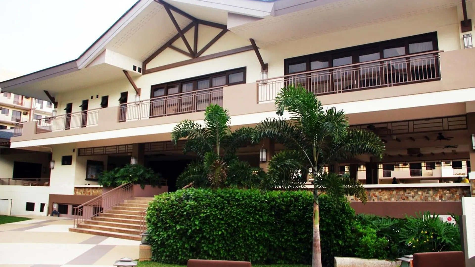Condo At Arista Place Paranaque City